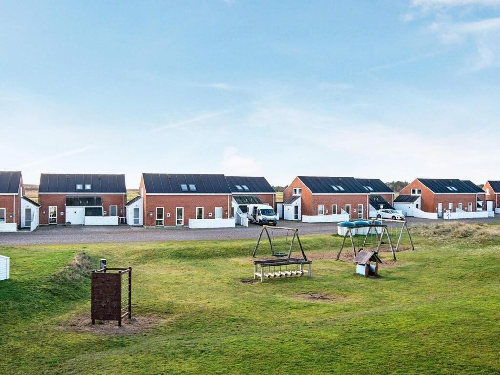 4 Person Holiday Home In R M Sønderby 外观 照片
